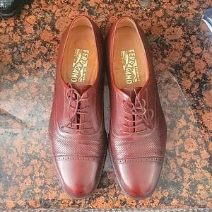 Salvatore Ferragamo 10.5 brown Oxford